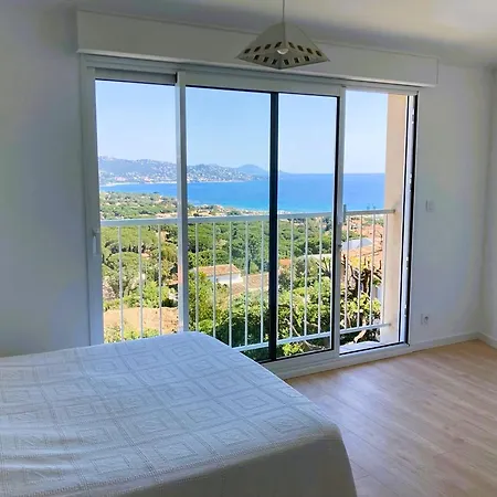 Avec Grande Terrasse Vue Sainte-Maxime